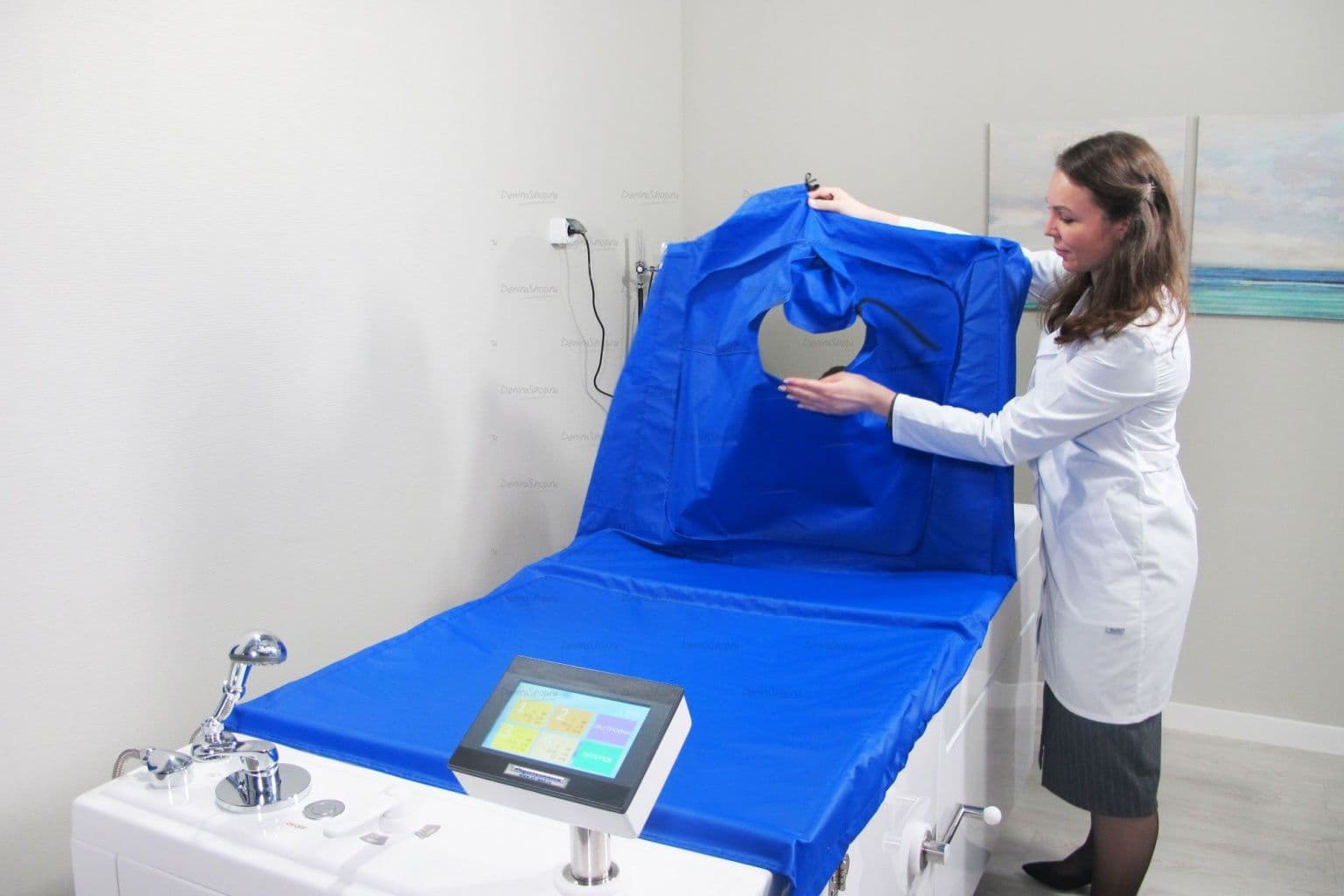 Пароуглекислая ванна «Оккервиль Комби» (с дверцей)  Physiotechnica 