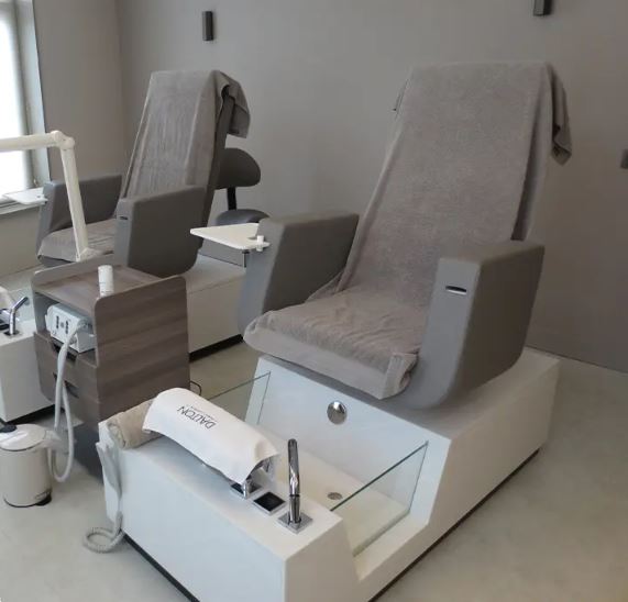 Многофункциональное педикюрное кресло Gharieni PediSpa Square фото и картинка купить в Москве 