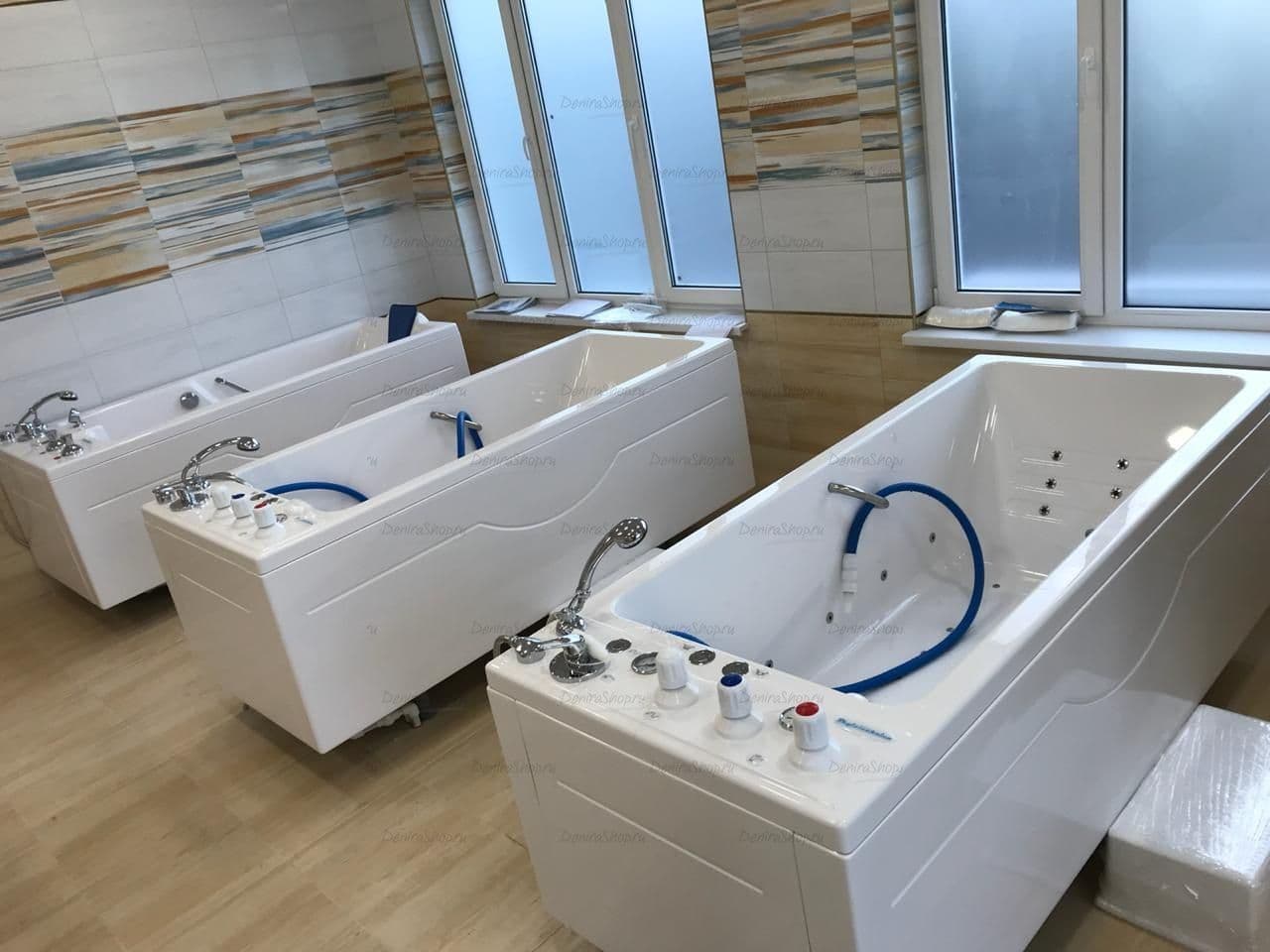 Ванна водолечебная «Оккервиль» с плоским дном для подводного душ-массажа  Physiotechnica 