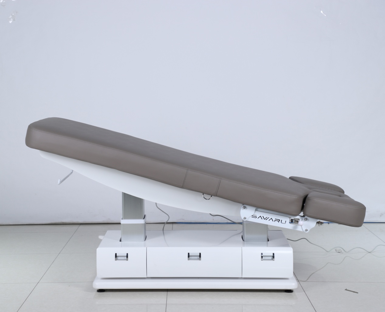 Кушетка M6502 с 4 электроприводами картинки Sawaru M6502WG 